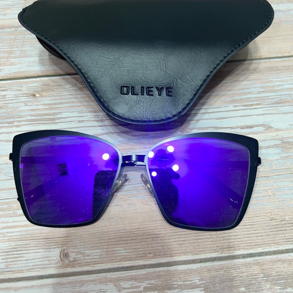 Women's Black and Purple Sunglasses